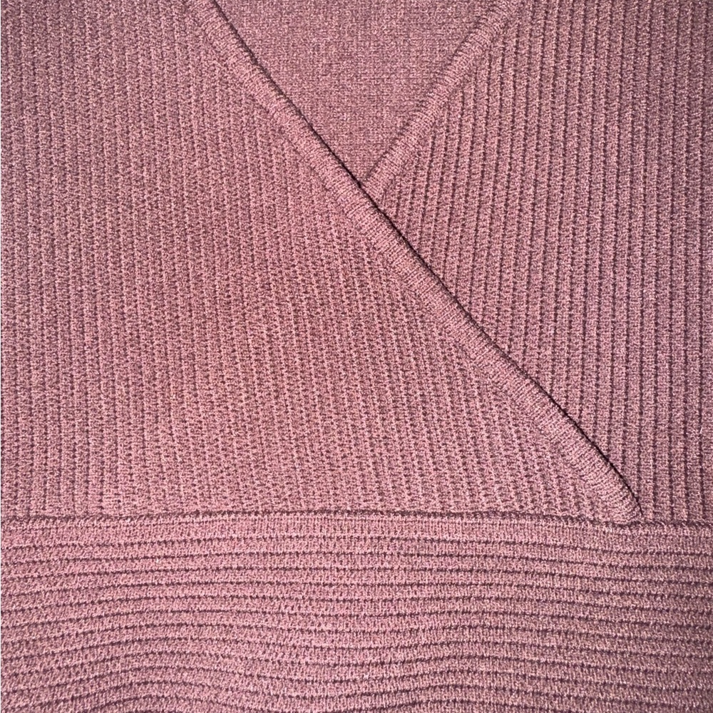 Glassons V-Neck Ribbed Crop Top - Picture 9 of 10